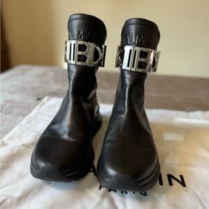 Balmain Black Leather BB Logo Ankle Boots Size EU 38